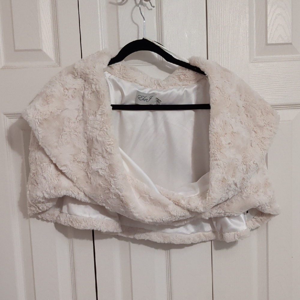 Eliza J Cream Teddy Jacket
